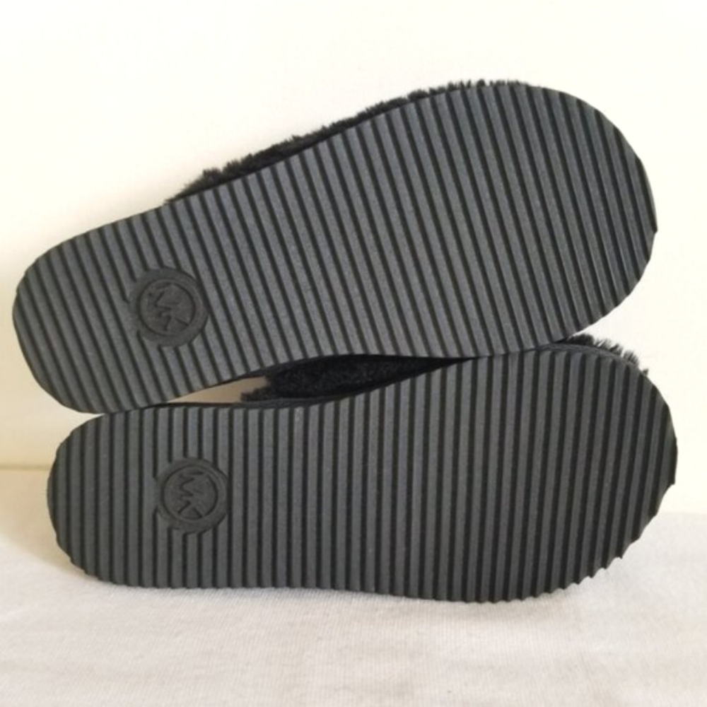 Michael Kors Black Faux Fur Slippers Size 7.5 - Picture 4 of 6